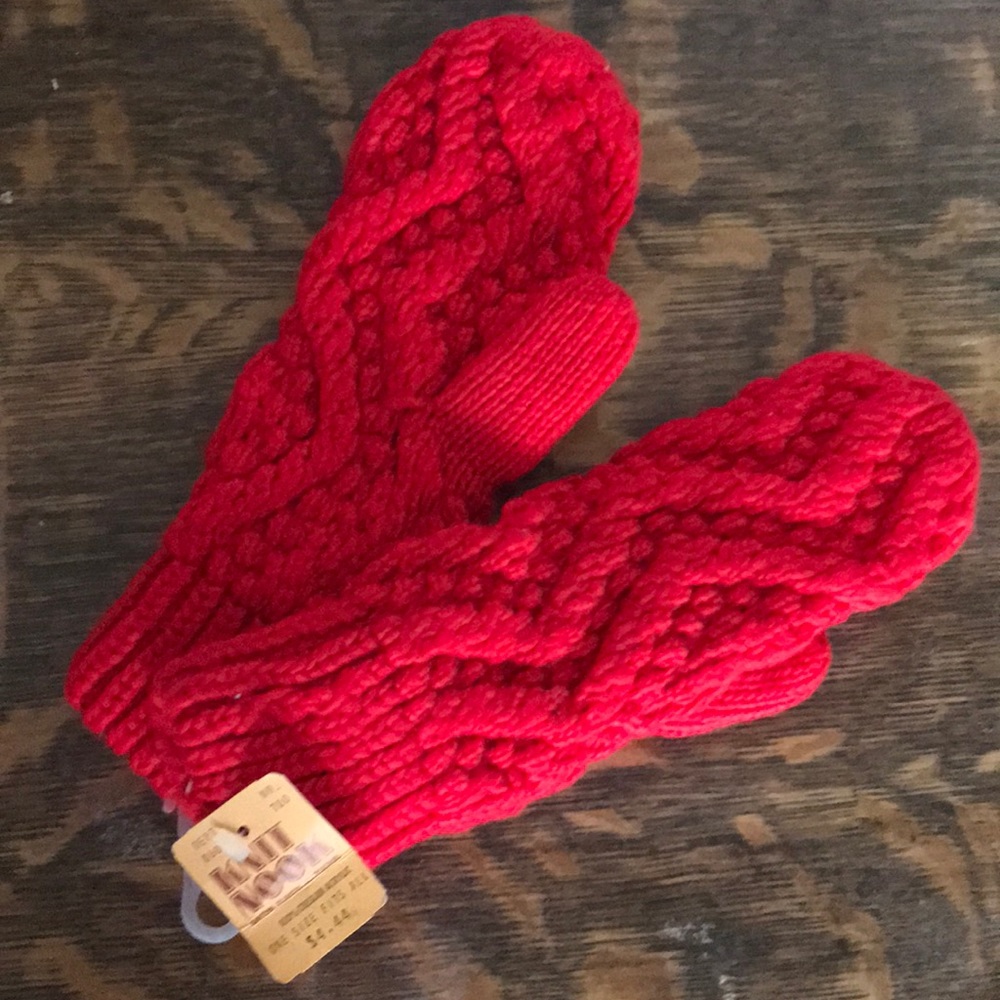 red vintage mittens
